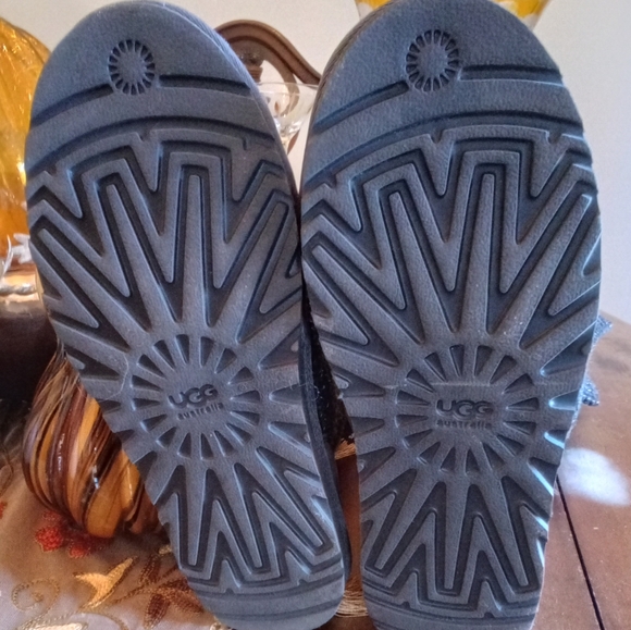 UGG CARDY KNIT GREY METALLIC SZ.9 - Picture 3 of 3